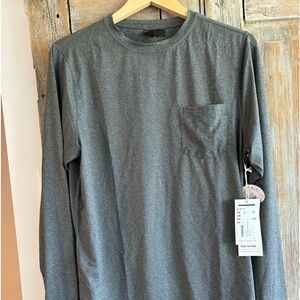 Men’s vuori performance tee nwt